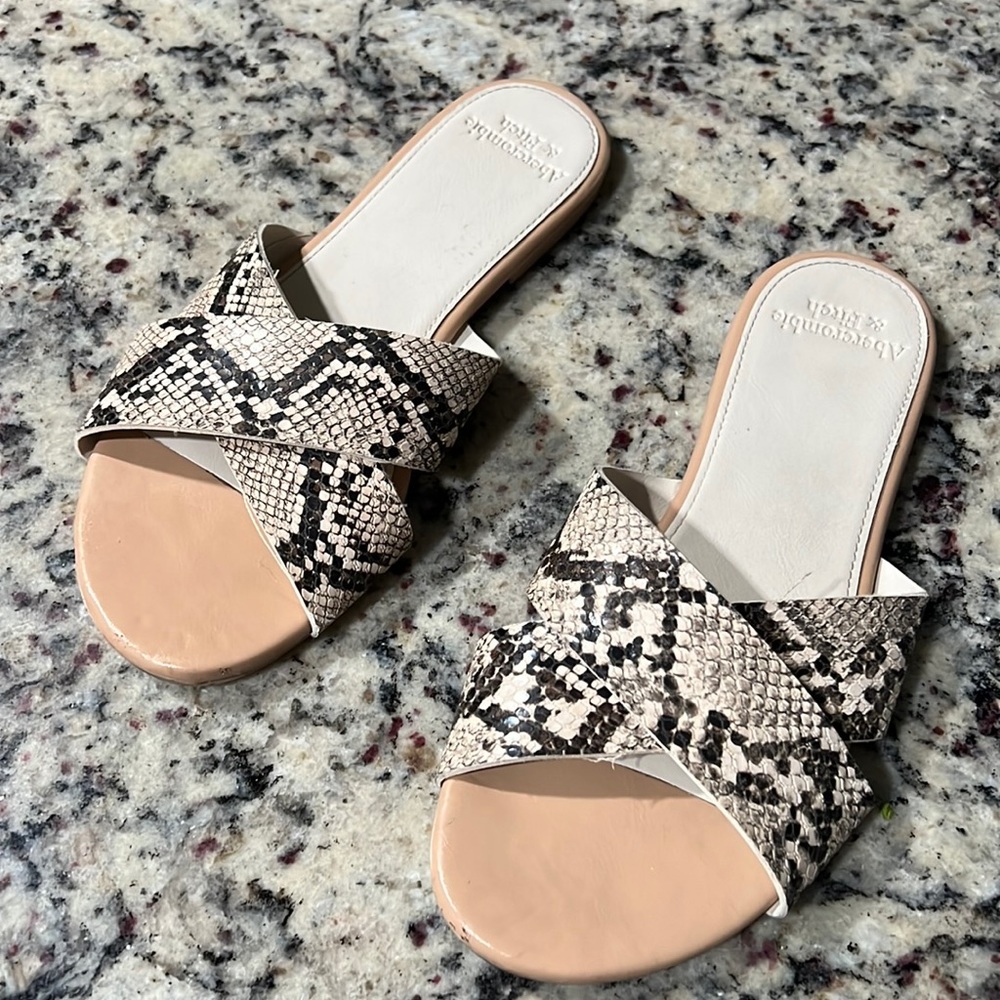 Abercrombie sandals